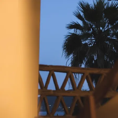 דירה Private Apartment, Unique Location - Sea View